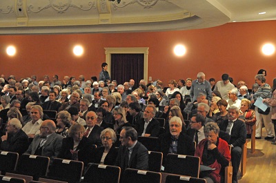 Der würdige Rahmen für die Preisverleihung, ein voller Theatersaal Der würdige Rahmen für die Preisverleihung, ein voller Theatersaal